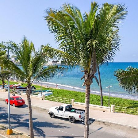 מזטלן Hotel Puerto Viejo מראה חיצוני תמונה