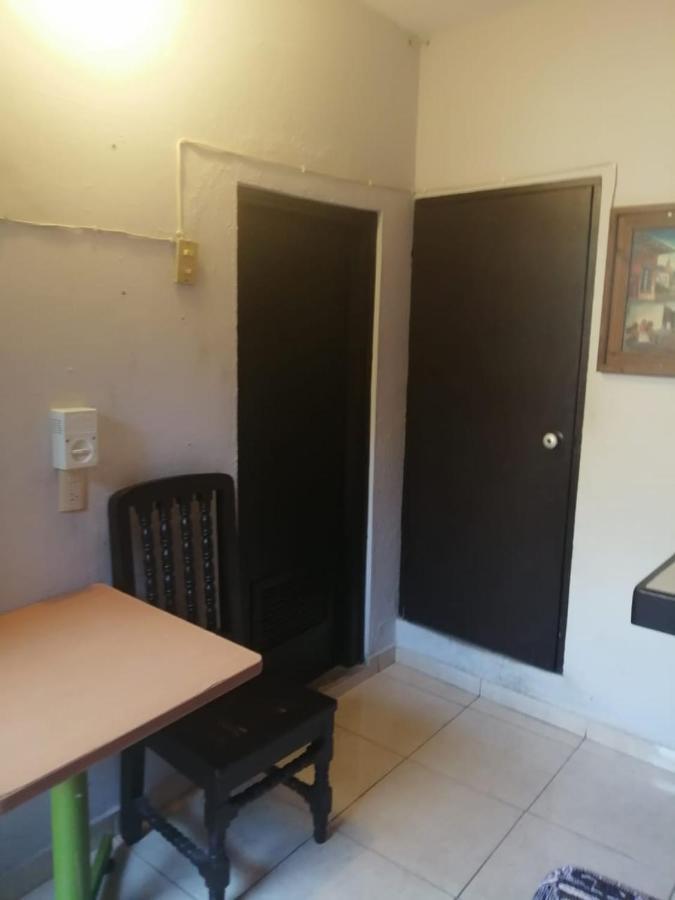 מזטלן Hotel Puerto Viejo מראה חיצוני תמונה