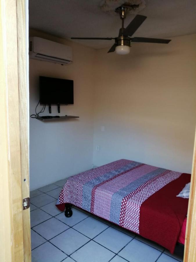 מזטלן Hotel Puerto Viejo מראה חיצוני תמונה